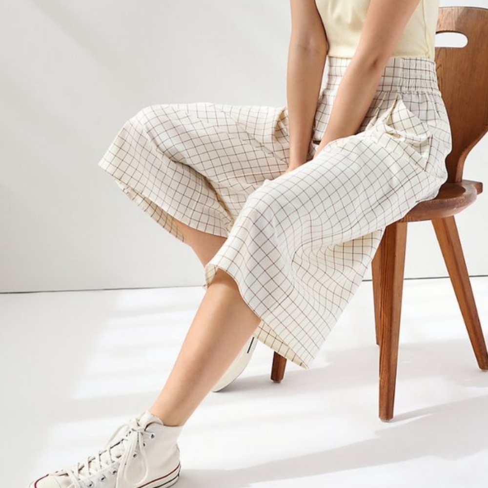 Aritzia Sunday Best Sullivan Checkered Wide Leg Pant in Amber Earth - Picture 2 of 11